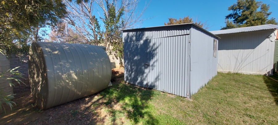 8 Bedroom Property for Sale in Brandwag Free State